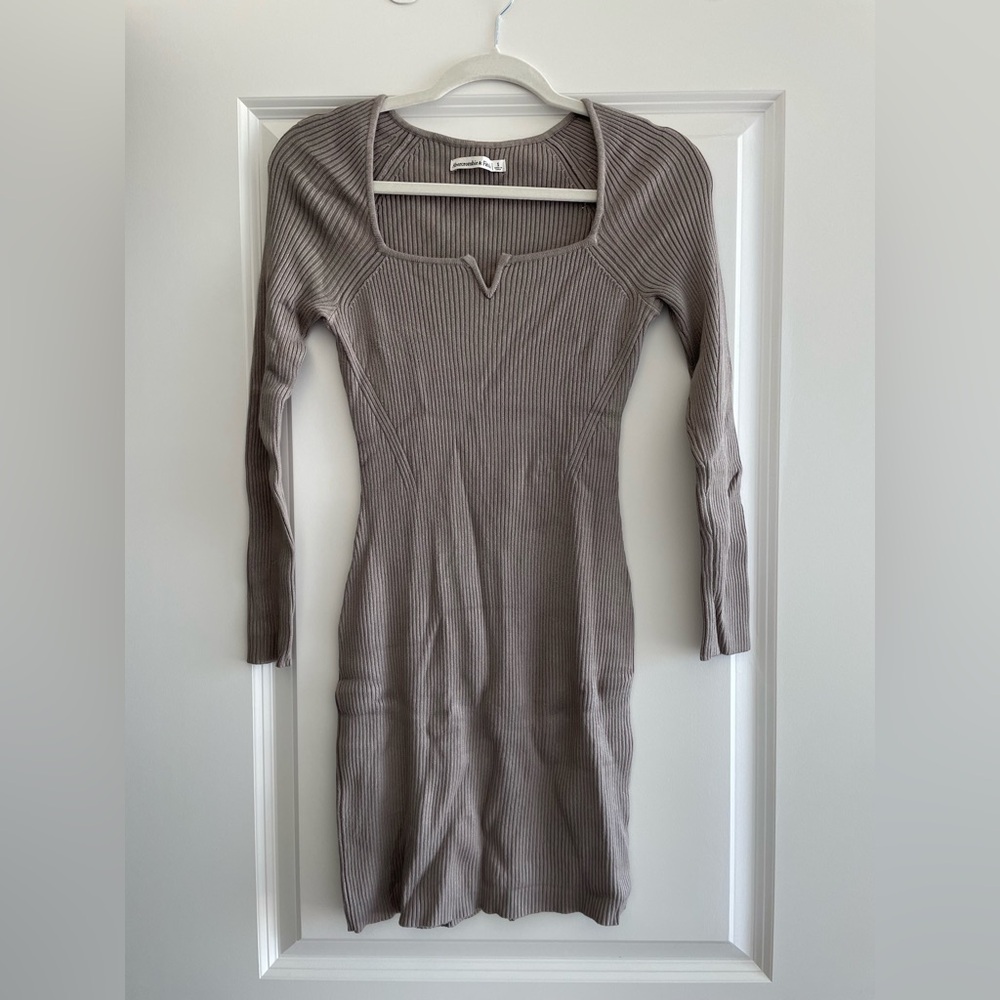 Abercrombie and Fitch Elegant Taupe Ribbed Dress size S✨